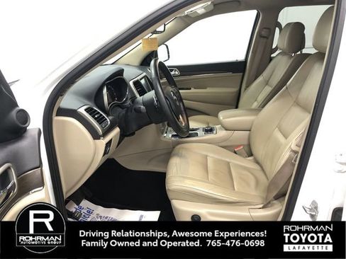 Used 2017 Jeep Grand Cherokee Limited AWD/4WD image 11