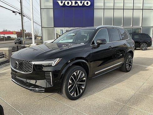 New 2026 Volvo XC90 T8 Ultra w/ Protection Package Premier AWD/4WD image 3