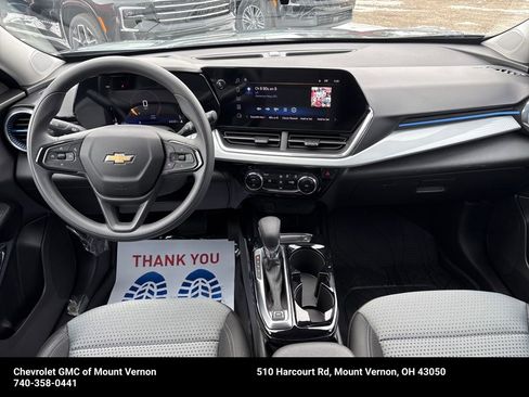 New 2025 Chevrolet Trax LT image 14