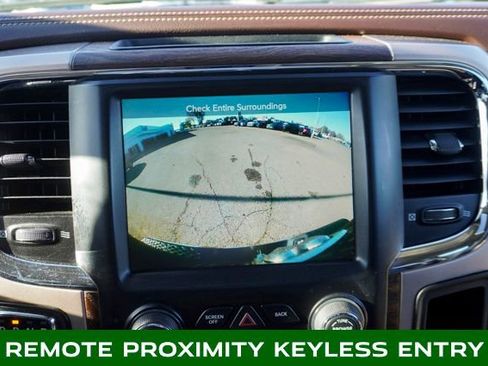 Used 2017 RAM 1500 Laramie Longhorn image 15