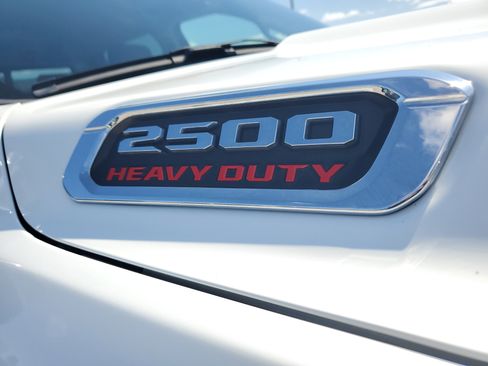 Used 2024 RAM 2500 Laramie image 14