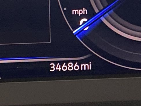 Used 2022 Volkswagen Tiguan SEL R-Line image 27