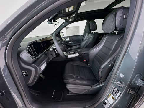 New 2026 Mercedes-Benz GLS 450 4MATIC image 23