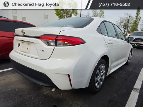 Used 2023 Toyota Corolla LE image 6