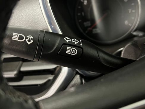 Used 2023 Chevrolet Equinox LT image 13