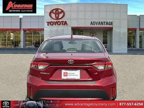 Used 2022 Toyota Corolla LE image 8