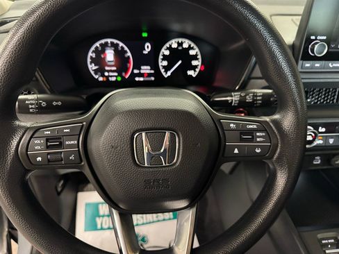 Used 2024 Honda CR-V LX image 14