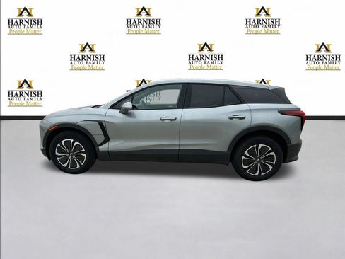 Used 2024 Chevrolet Blazer EV LT AWD/4WD image 2