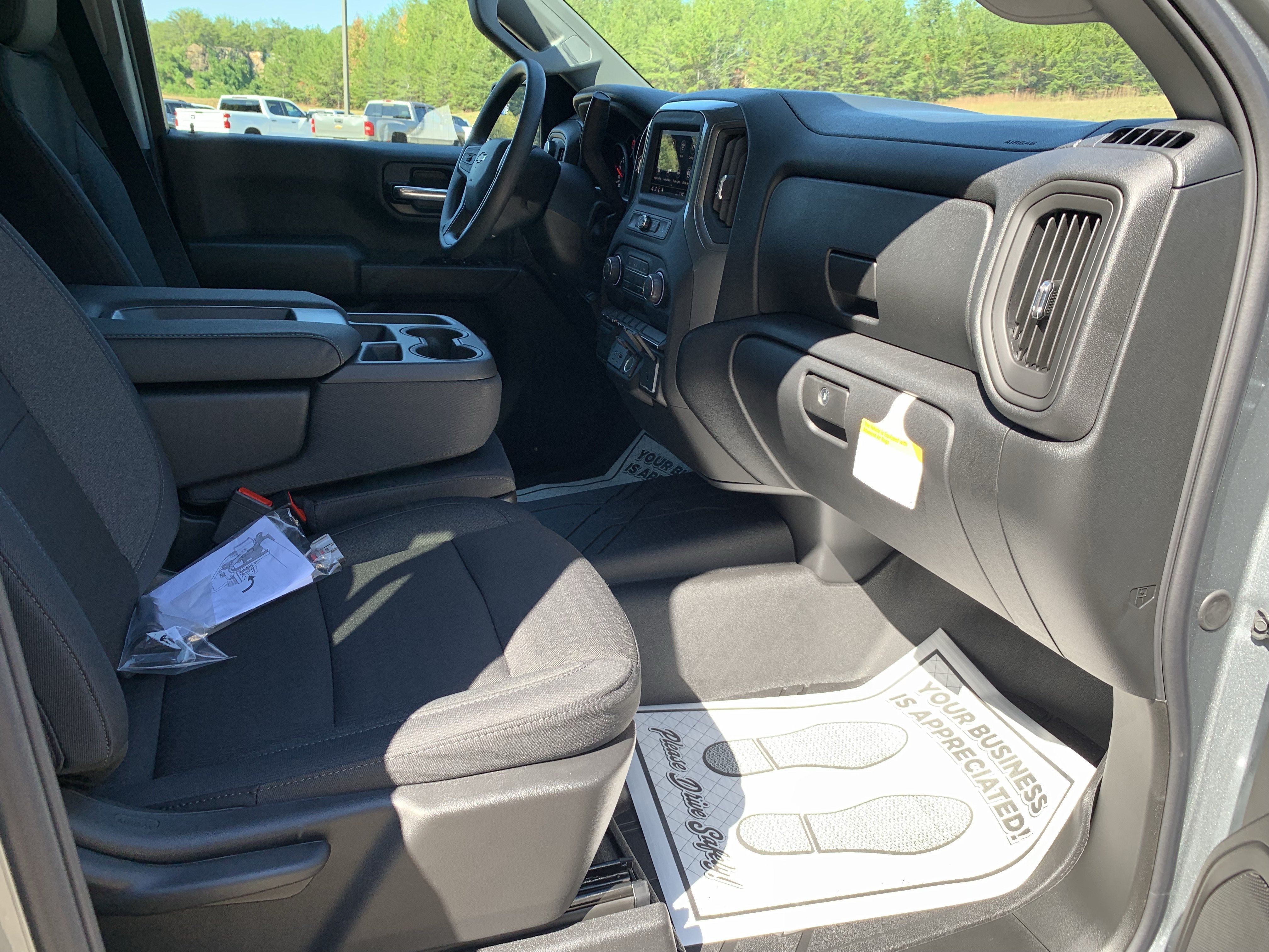 New 2026 Chevrolet Silverado 1500 Custom w/ Turbomax Blackout Package AWD/4WD image 22