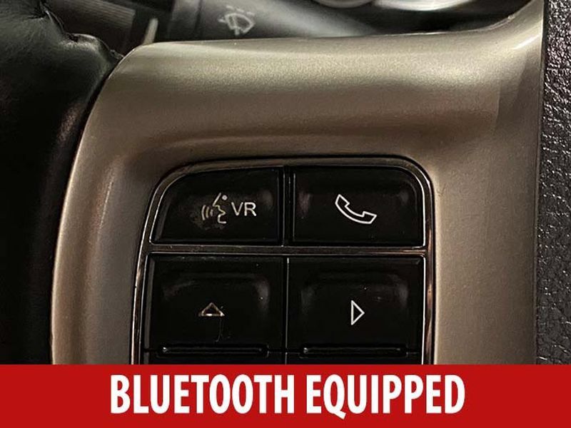 Used 2015 RAM 1500 Laramie w/ Convenience Group AWD/4WD image 12