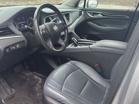 Used 2021 Buick Enclave Essence image 13