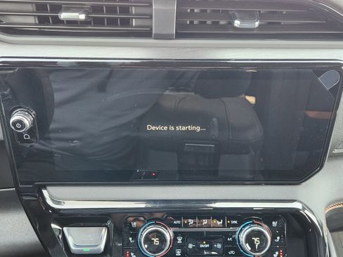 New 2026 GMC Sierra 1500 AT4 w/ AT4 Premium Package image 19