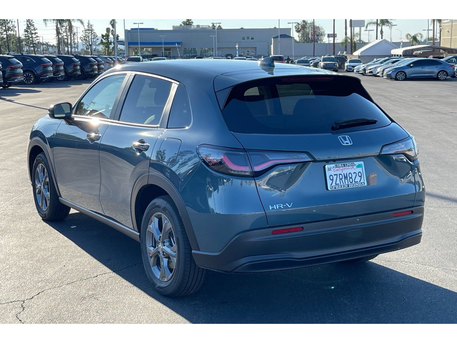 Used 2027 Honda HR-V LX image 3