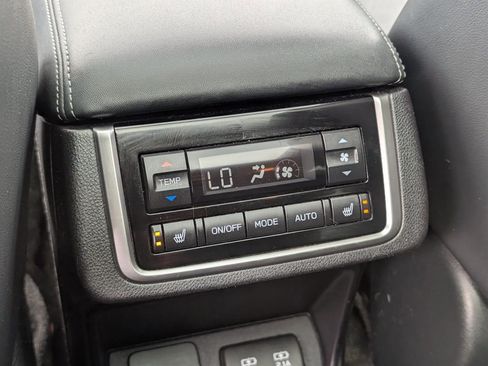 Used 2019 Subaru Ascent Limited AWD/4WD image 26