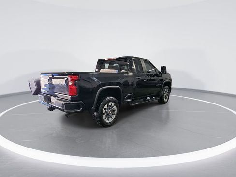 Used 2024 Chevrolet Silverado 2500 Custom w/ Custom Value Package image 8