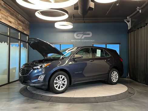 Used 2019 Chevrolet Equinox LS FWD image 24