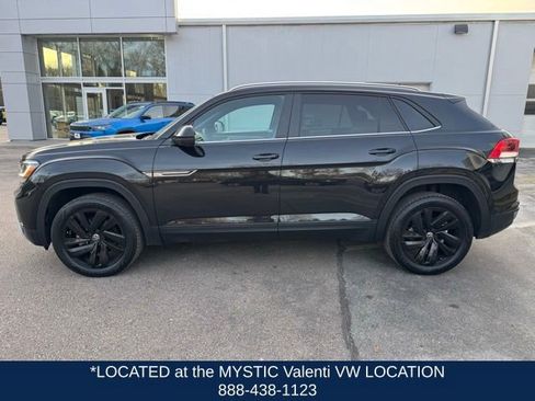 Used 2022 Volkswagen Atlas Cross Sport SE w/ Panoramic Sunroof Package image 9