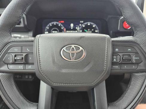 Certified 2025 Toyota Tacoma TRD Pro AWD/4WD image 29