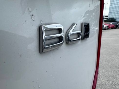Certified 2024 Volvo XC90 B6 Plus w/ Protection Package Premier AWD/4WD image 7