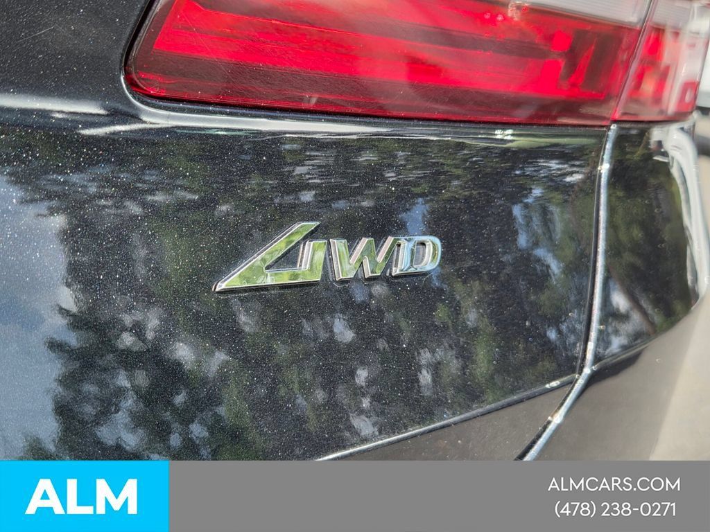 Used 2025 Genesis GV80 2.5T Standard AWD/4WD image 12