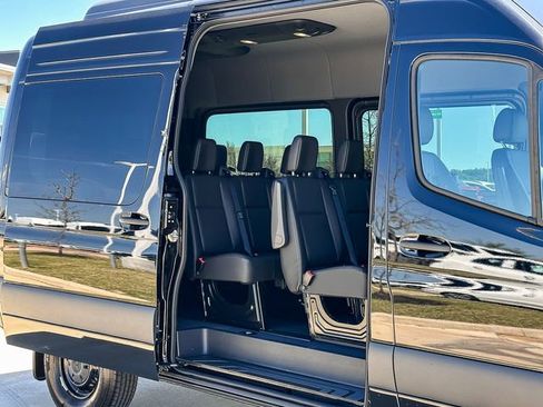 New 2025 Mercedes-Benz Sprinter 2500 image 11