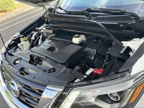 Used 2020 Nissan Pathfinder SL image 64