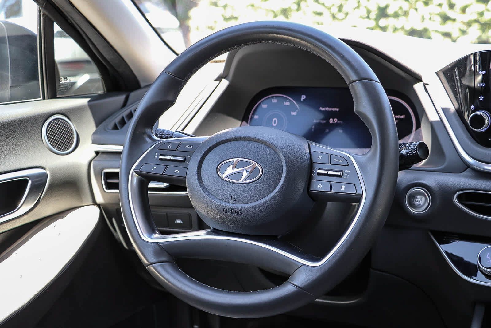 Used 2023 Hyundai Sonata SEL w/ Convenience Package FWD image 15