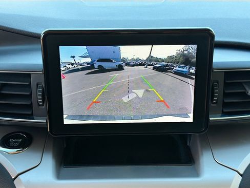 Used 2022 Ford Explorer XLT w/ Equipment Group 202A image 34