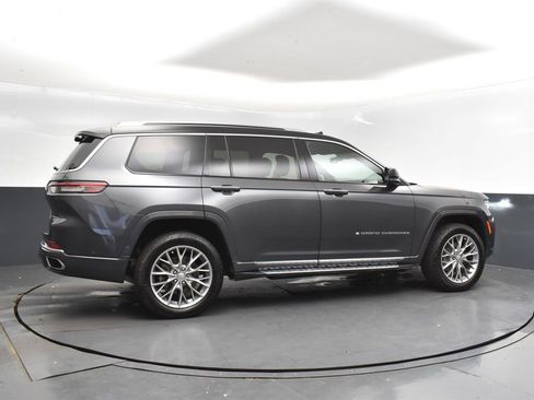 Used 2022 Jeep Grand Cherokee L Summit w/ Advanced Protech Group IV image 8