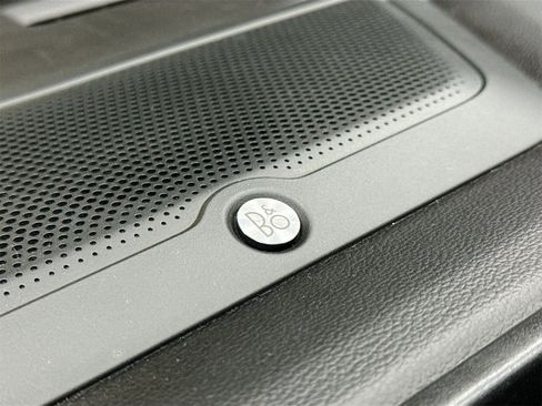 Used 2019 Ford Ranger Lariat w/ Equipment Group 501A Mid image 19