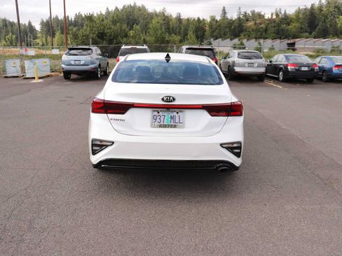 Used 2021 Kia Forte LXS FWD image 6