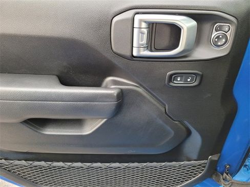 Used 2022 Jeep Wrangler Unlimited Sport image 37