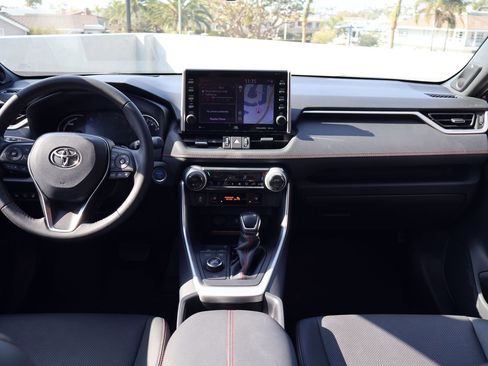 Used 2021 Toyota RAV4 XSE w/ Premium Package image 21