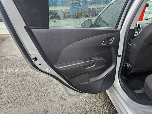 Used 2017 Chevrolet Sonic LT image 19