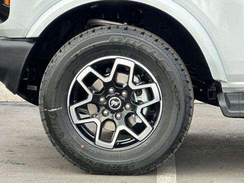 New 2025 Ford Bronco Outer Banks image 25