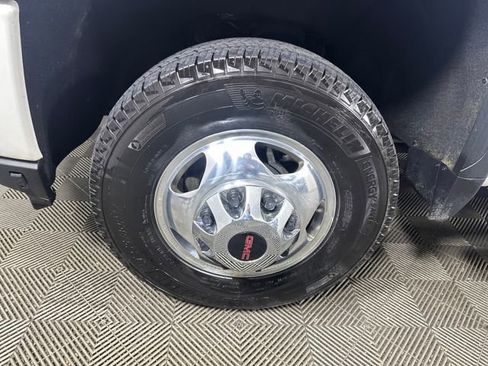 Used 2022 GMC Sierra 3500 Denali image 10