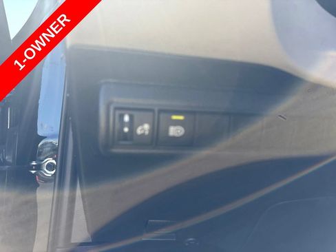 Used 2025 Toyota Corolla LE FWD image 17