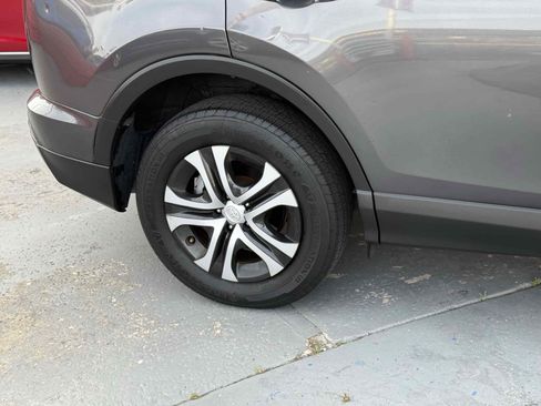 Used 2017 Toyota RAV4 LE FWD image 20