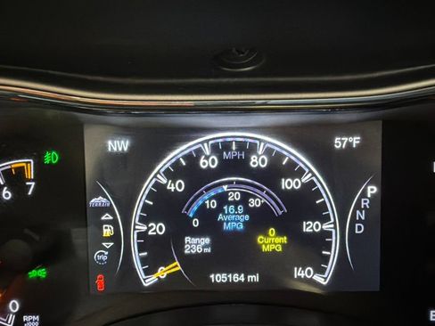 Used 2022 Jeep Grand Cherokee Laredo X AWD/4WD image 11