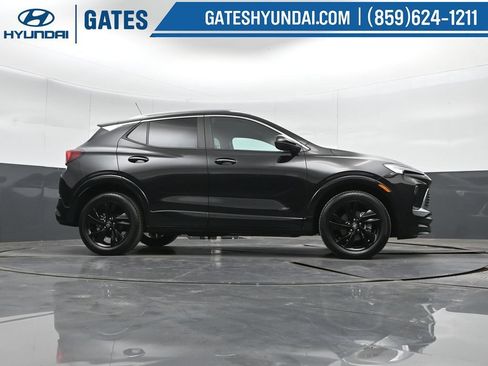 Used 2025 Buick Encore GX Sport Touring FWD image 34