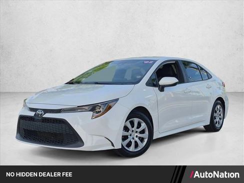 Used 2022 Toyota Corolla LE FWD image 1