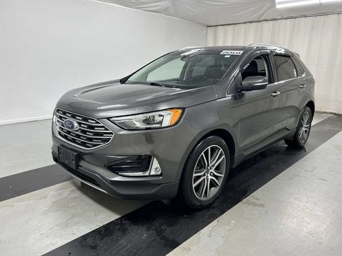 Used 2019 Ford Edge Titanium w/ Cold Weather Package AWD/4WD image 5