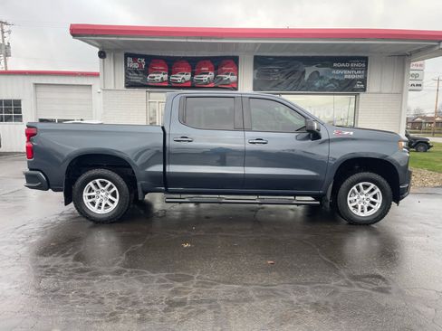 Used 2022 Chevrolet Silverado 1500 RST w/ Safety Package image 2