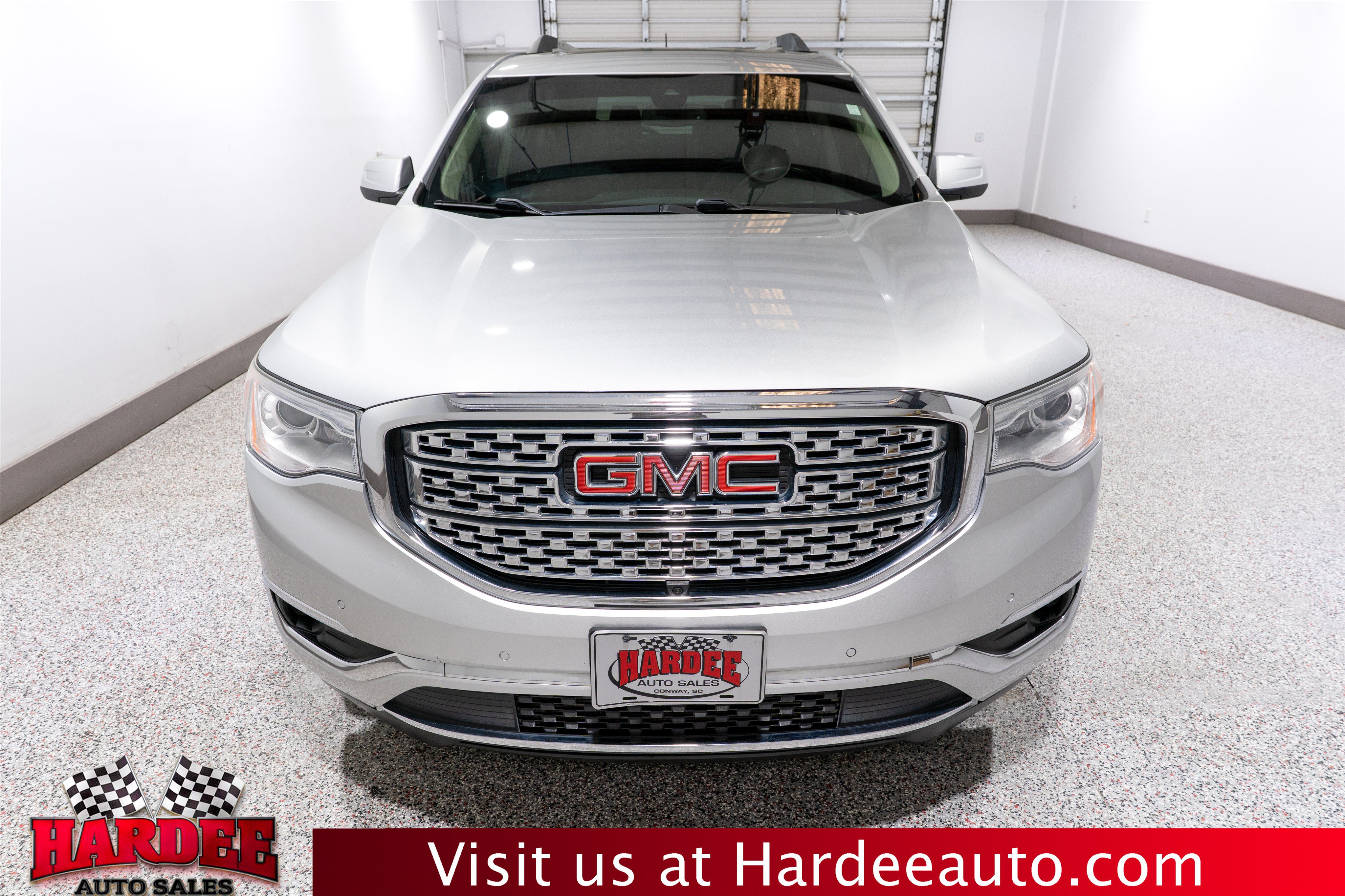Used 2017 GMC Acadia Denali w/ Technology Package FWD image 7