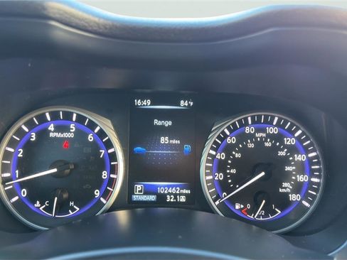 Used 2015 INFINITI Q50 Premium w/ Deluxe Touring Package image 24