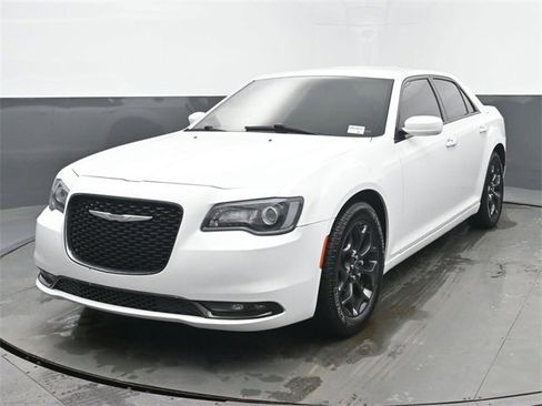 Used 2019 Chrysler 300 S image 1