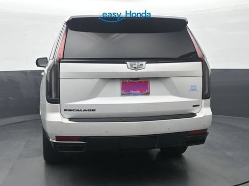 Used 2024 Cadillac Escalade ESV Sport w/ LPO, ONYX Package AWD/4WD image 6