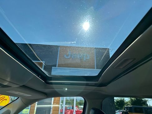 Used 2018 RAM 1500 Sport w/ Sport Premium Group AWD/4WD image 39