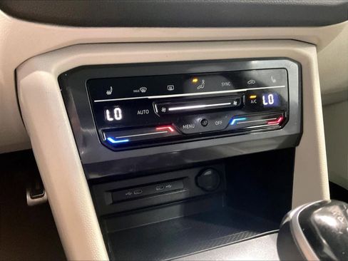 Used 2022 Volkswagen Tiguan SEL R-Line image 26