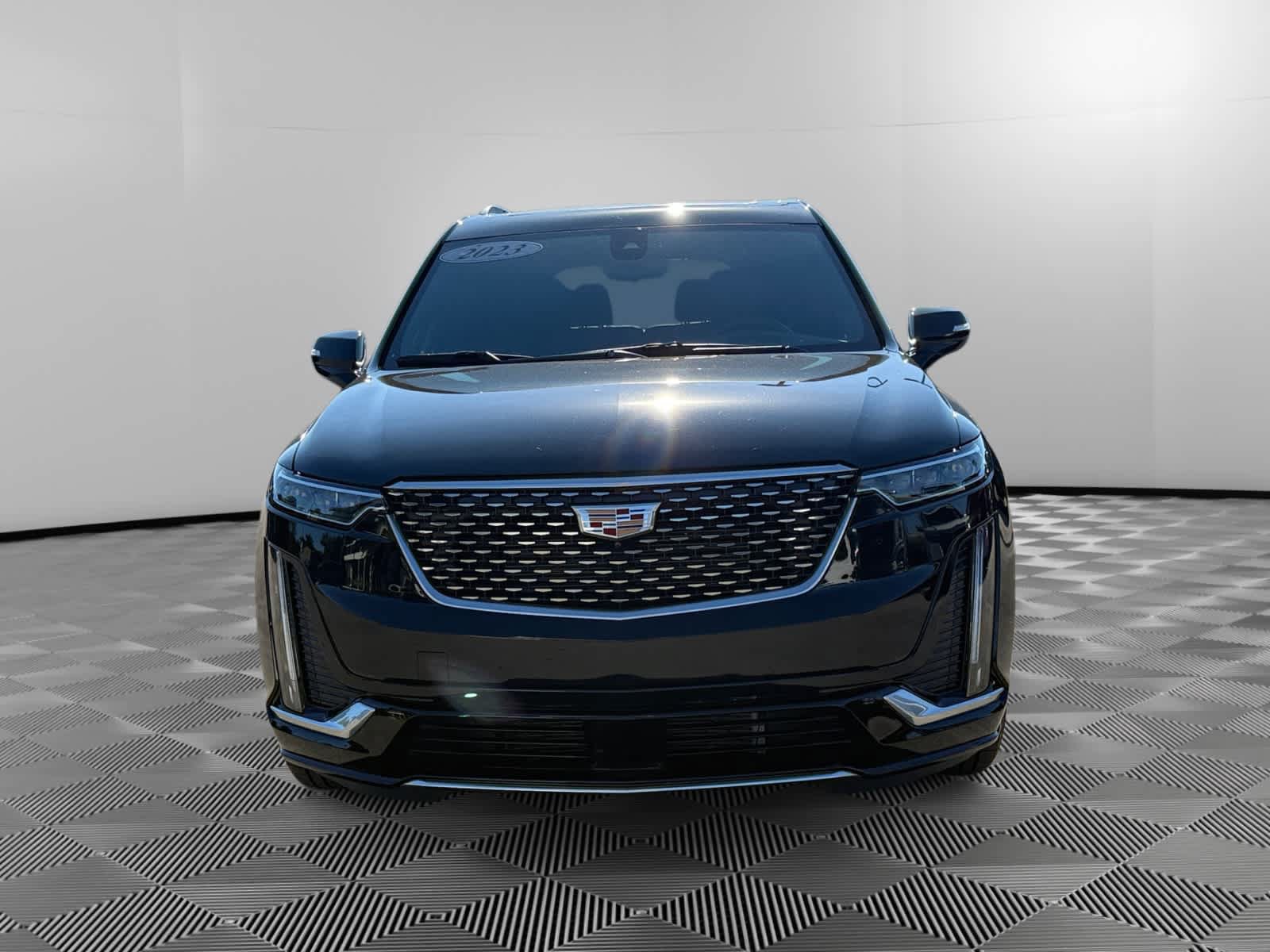 Used 2023 Cadillac XT6 Premium Luxury w/ Technology Package AWD/4WD image 8